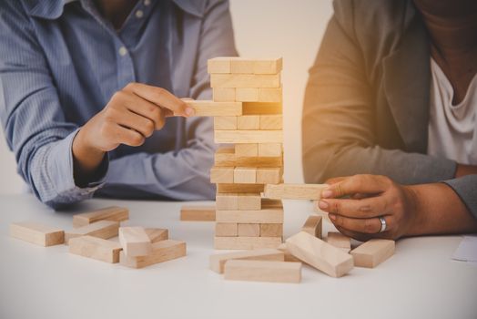 Business risks in the business. Requires planning Meditation must be careful in deciding to reduce the risk in the business. As the game drew to a wooden block from the tower