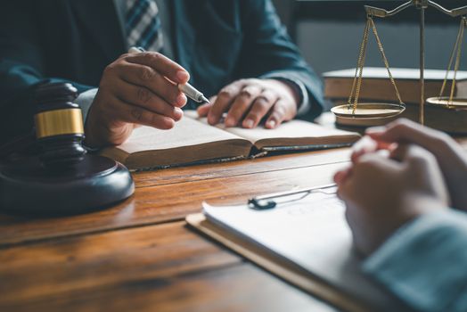 Lawyers give advice about judgment, agreements, justice Customer