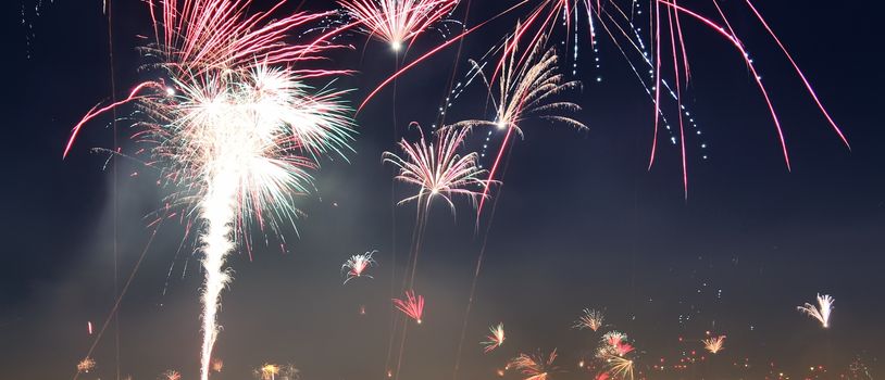 Long time exposure of firewirks over the roofs of vienna.