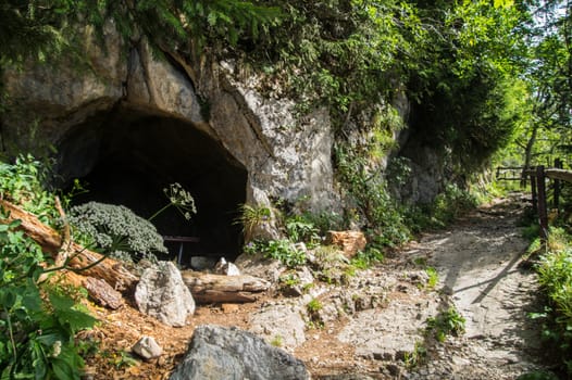 grotte,sonchaux,vaud,swiss