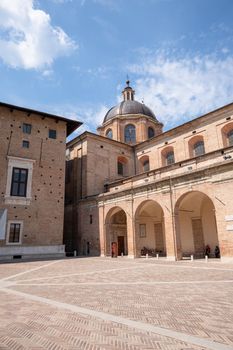 An image of the Piazza Duca Federico in Urbino