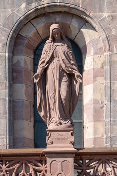 An image of the Mary statue at Freiburg Muenster Germany