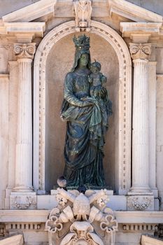 An image of details of the Basilica della Santa Casa in Italy Marche