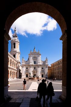 An image of the Basilica della Santa Casa in Italy Marche