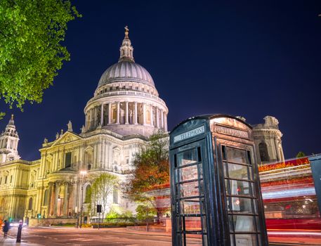 A view of St. Paul's Cathedral at night in London, UK.