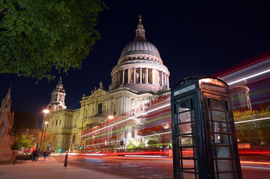 A view of St. Paul's Cathedral at night in London, UK.