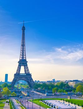 A view of the Eiffel Tower from the Jardins du Trocadero in Paris, France.