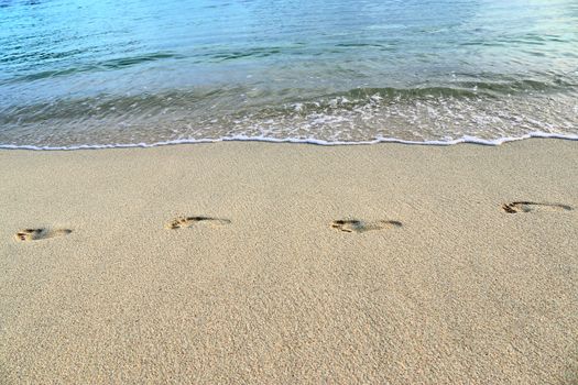 Stunning indian ocean waves at the beaches on the paradise island seychelles.