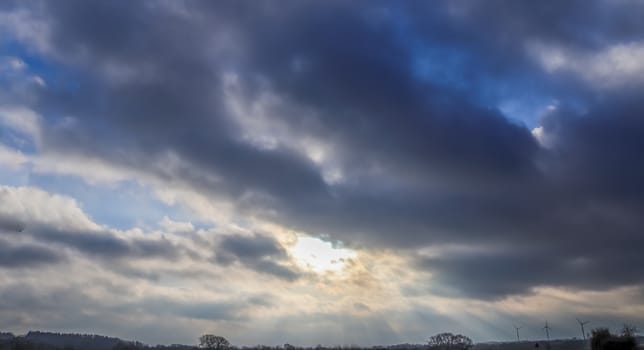 Stunning dark cloud formations in the sky right before a thunderstorm 