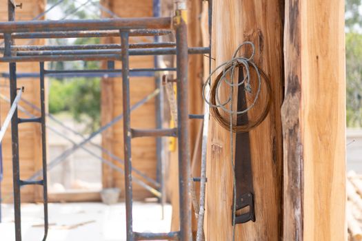 Hand saws for hanging on the construction site.