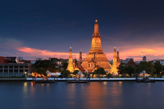 Wat Arun Ratchawararam Ratchawaramahawihan or wat arun is a buddhist temple (wat) destination in Bangkok, Thailand