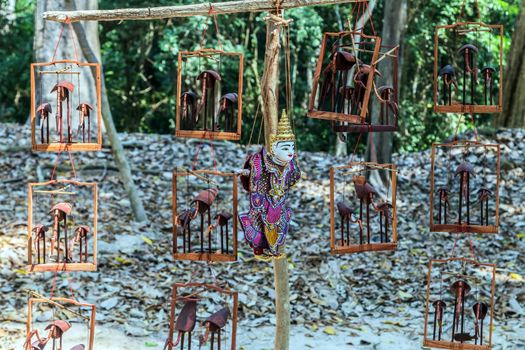 Bird Toy cambodian craft, manufacturing of children’s wooden toys Cambodia