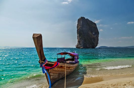 Koh Poda islands with beautiful white coral sand beaches and crystal clear water. Landscape of paradise tropical island, limestone rocks. Thailand Landscape