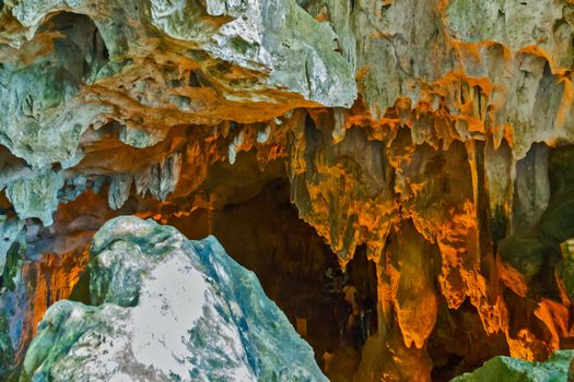 Amazing Surprise Sung Sot Cave, Halong Bay, Vietnam