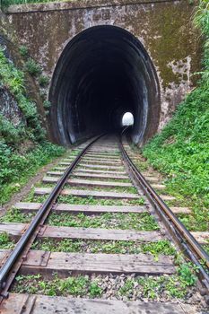 railways Sri Lanka tunnel nine arch bridge in Demodara, Ella,