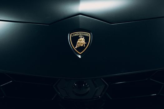 Lamborghini Urus black sport car nameplate