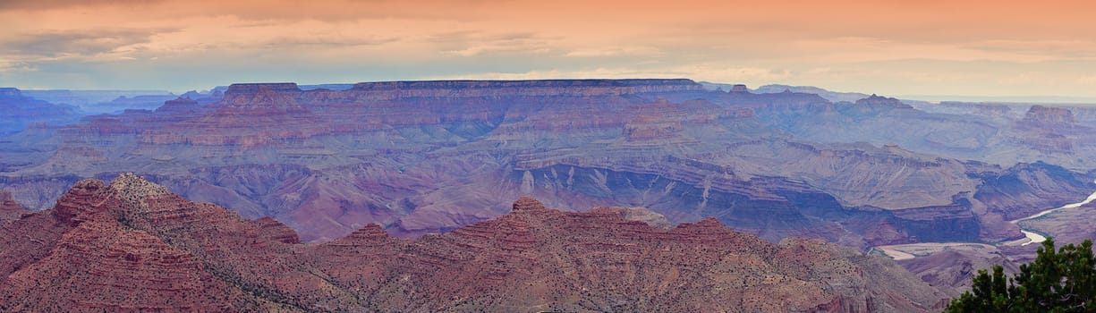 South Rim Grand Canyon before sunset, Arizona, US.