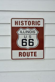 Historic Illinois Route 66 brown sign.