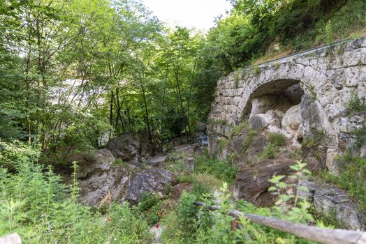 archaeological bridge found in the Valnerina along the black river