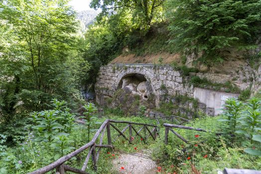 archaeological bridge found in the Valnerina along the black river