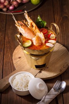 Tom yum goong spicy Thai seafood soup.