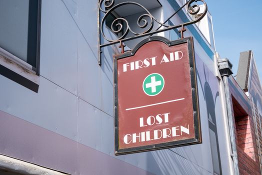 First aid and lost children office