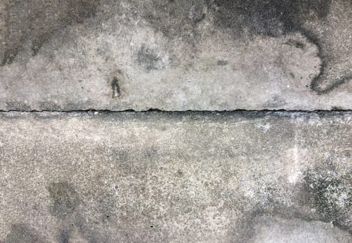 Concrete Floors which has Seams may make the steel structure is rust and damage from the erosion of water.