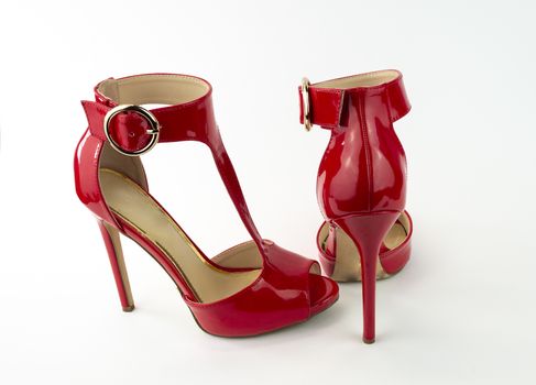 red patent leather sandal for the summer season