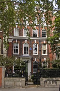 The novelist known as George Eliot (Mary Ann Cross nee Evans) (1819 - 1880) lived in this Georgian townhouse in Chelsea, London.