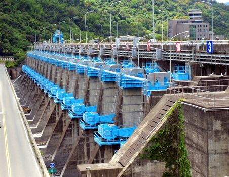 A string of sluices at a large weir in southern Taiwan