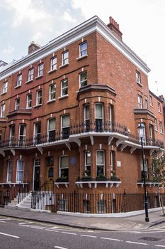 The American author Mark Twain, Samuel Langhorne Clemens (1835 - 1910) lived in this Victorian house 1896 - 7. Chelsea, London.