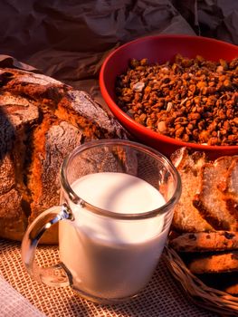 Morning, time for a strong and tasty break fast with milk, bread and walnuts