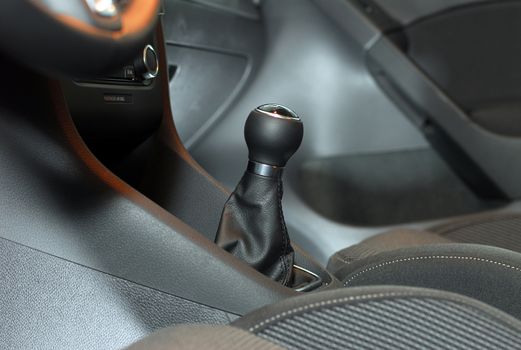 Detail of the interior of the car with the gear shifter
