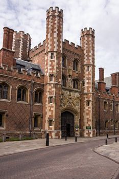 The main entrance, built in 1516, to St John's College, part of the University of Cambridge.