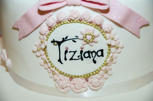 Decorating a baby shower cake