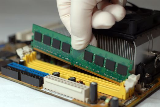 Computer mainboard hardware and installation memory