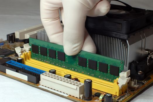 Computer mainboard hardware and installation memory