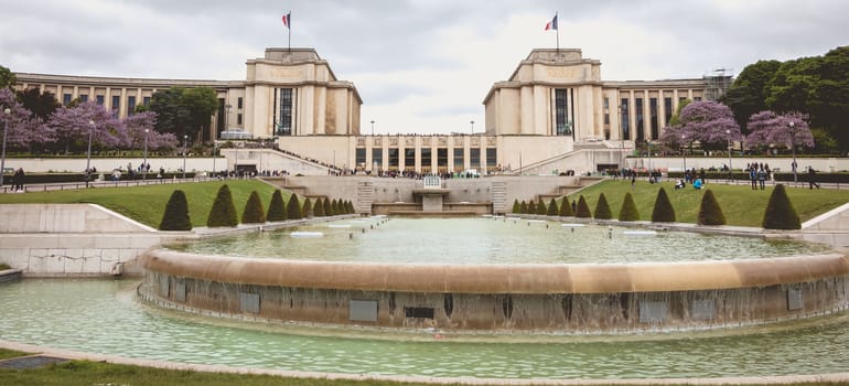 PARIS, FRANCE - May 08, 2017 : fountains of the Palais de Chaillot, Place du Trocadéro, Paris, France