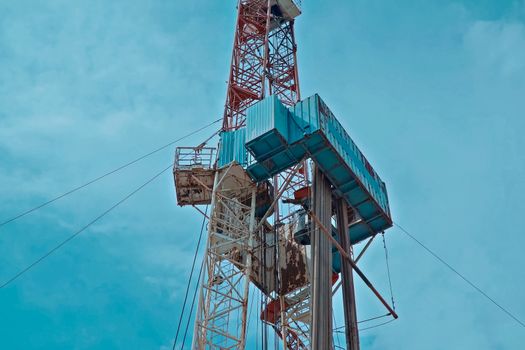 Drilling rig for oil well drilling. Equipment for drilling an oil and gas well.