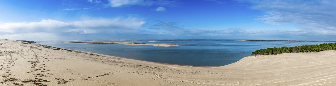 On the Pilat dune, located on the edge of the Landes de Gascogne forest massif on the Silver Coast at the entrance to the Arcachon basin, in France, is the highest dune in Europe.