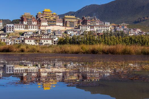 Songzanlin Temple also known as the Ganden ( Shangri-La), Yunnan)