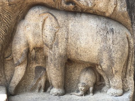 Bas relief sculptures found in the cave temples and it comprised of the group of monuments at Mahabalipuram