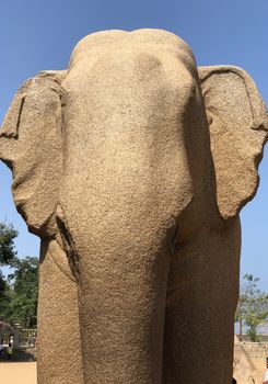Monolithic sculptures found in the cave temples and it comprised of the group of monuments at Mahabalipuram