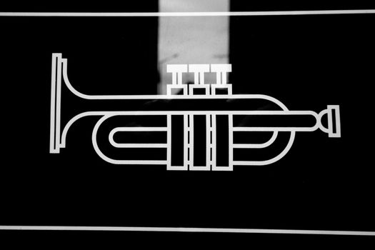 line drawing of a trumpet in black and white