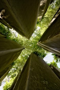 Sculptural elements in the garden of the Berlin Jewish Museum