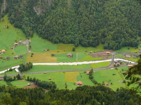 View of the valley taken from the path that leads from Grindelwald to Wengen.