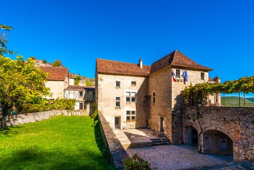 This magnificent medieval village located in the Lot department in the Occitanie region is part of the list of the most beautiful villages in France.