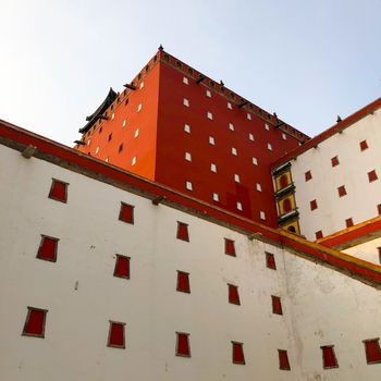 The Putuo Zongcheng Buddhist Temple, one of the Eight Outer Temples of Chengde, built between 1767 and 1771 and modeled after the Potala Palace of Tibet. Chengde Mountain Resort. China