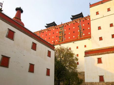 The Putuo Zongcheng Buddhist Temple, one of the Eight Outer Temples of Chengde, built between 1767 and 1771 and modeled after the Potala Palace of Tibet. Chengde Mountain Resort. China