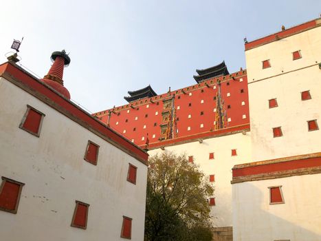 The Putuo Zongcheng Buddhist Temple, one of the Eight Outer Temples of Chengde, built between 1767 and 1771 and modeled after the Potala Palace of Tibet. Chengde Mountain Resort. China